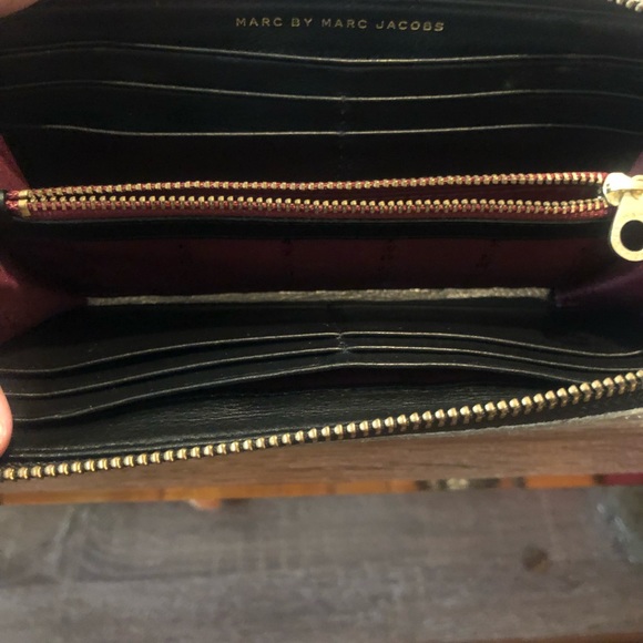 Marc Jacobs wallet - Picture 3 of 3